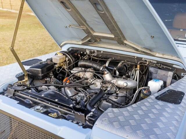 Land Rover 110
