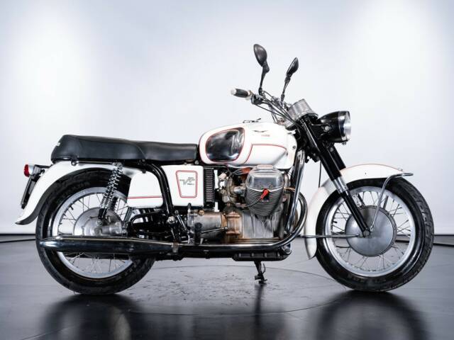 Moto Guzzi V 7