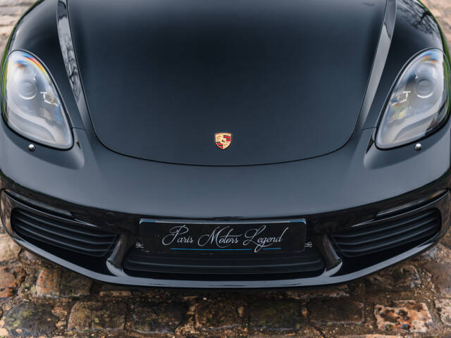 Porsche 718 Cayman T