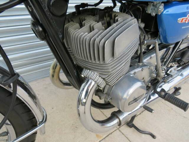 Suzuki GT 500