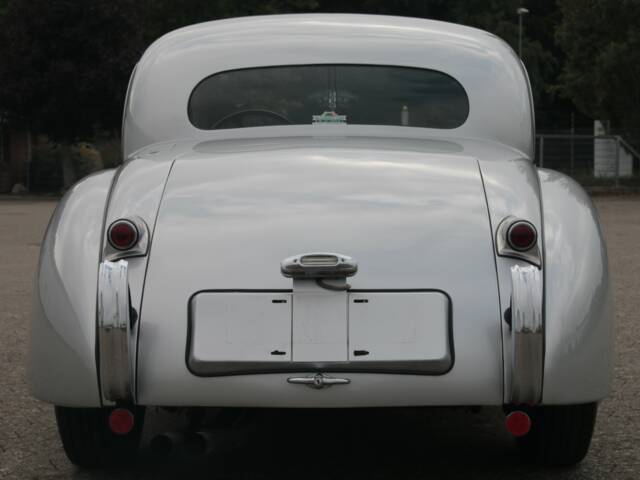 Jaguar XK 120 FHC