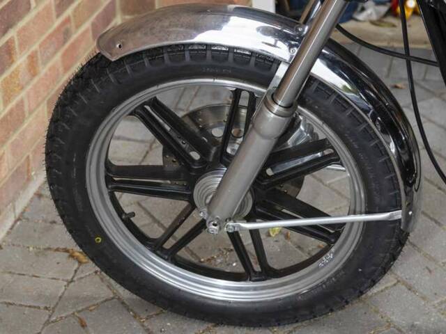 Norton Commando 750 Roadster