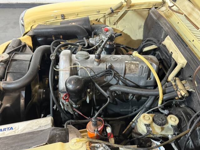 Mercedes-Benz 200