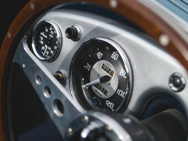 Austin-Healey 100/4 (BN1)