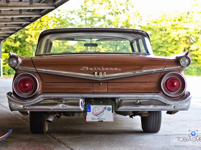 Ford Fairlane 500