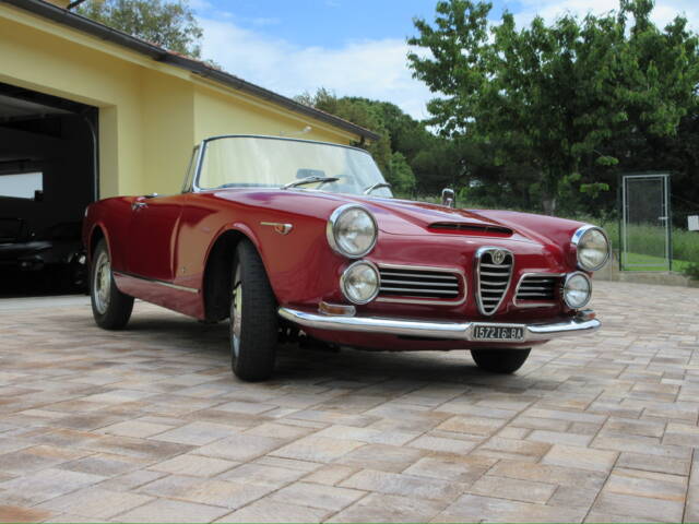 Bild 1/32 von Alfa Romeo 2600 Spider (1966)