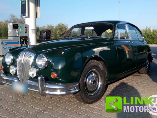 Image 1/10 of Daimler 2.5 Litre V8 (1964)