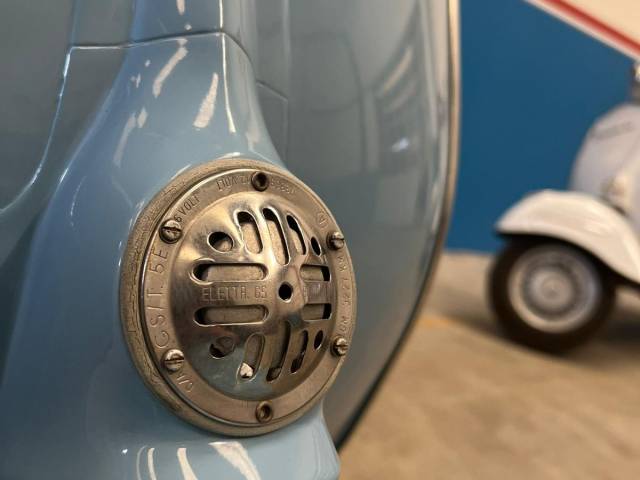 Piaggio Vespa 90