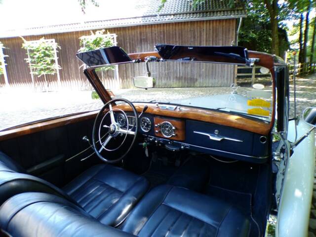Mercedes-Benz 220 Cabriolet A