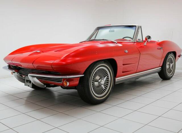 Image 1/7 of Chevrolet Corvette Sting Ray Convertible (1964)