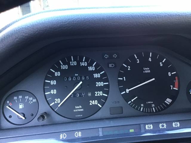 BMW 320i