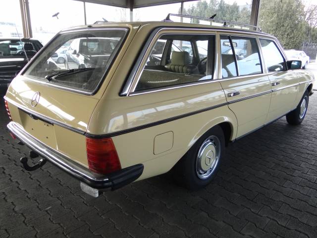 Mercedes-Benz 200 T