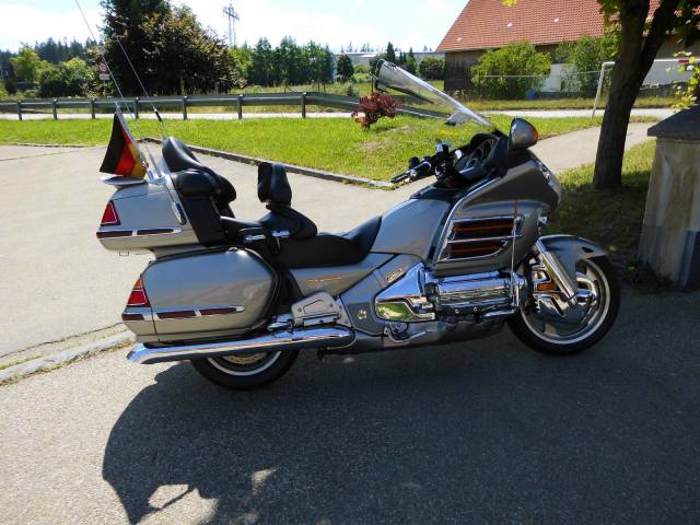 Bild 1/9 von Honda DUMMY (2007)