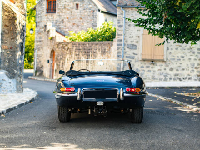 Jaguar E-Type 3.8 Flat Floor