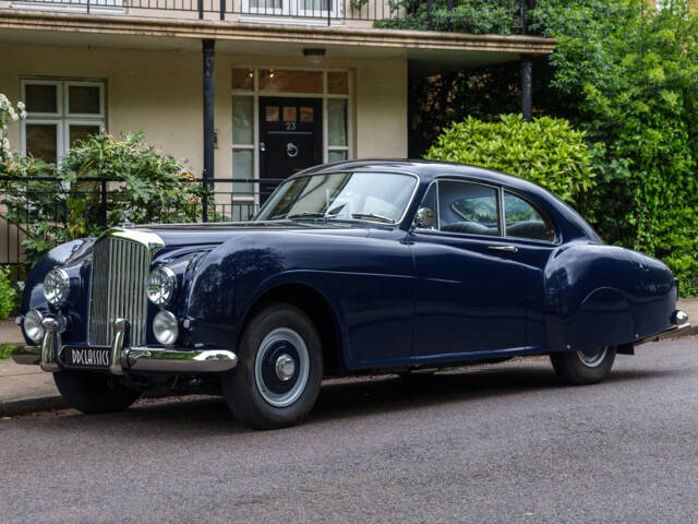 Image 1/22 of Bentley R-Type Continental (1953)