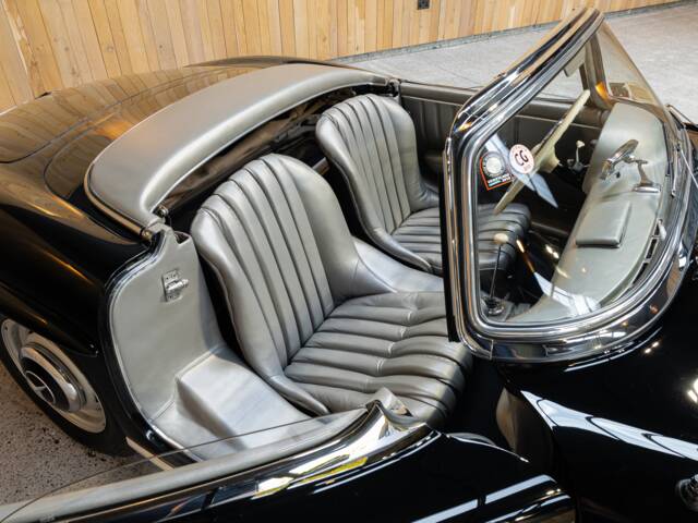 Mercedes-Benz 300 SL Roadster