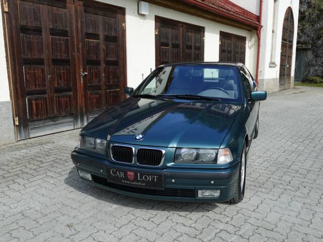 BMW 323ti Compact