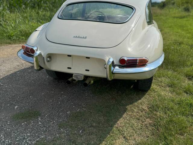 Jaguar E-Type 3.8 Flat Floor