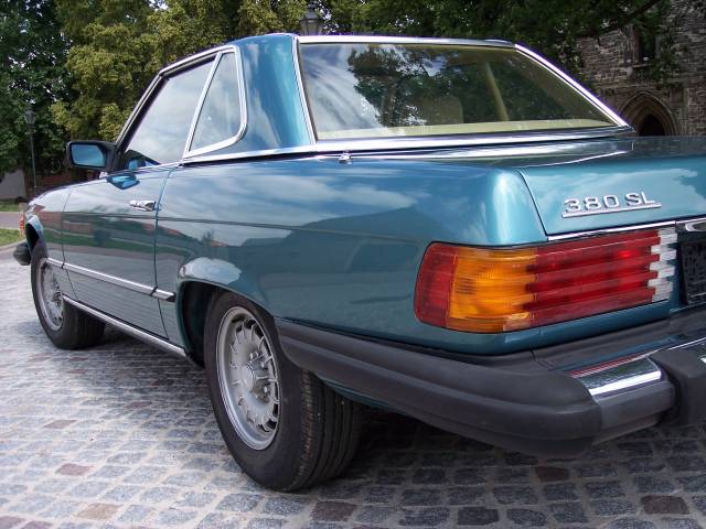 Mercedes-Benz 380 SL