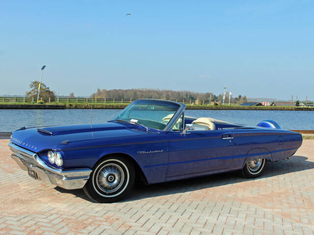 Ford Thunderbird