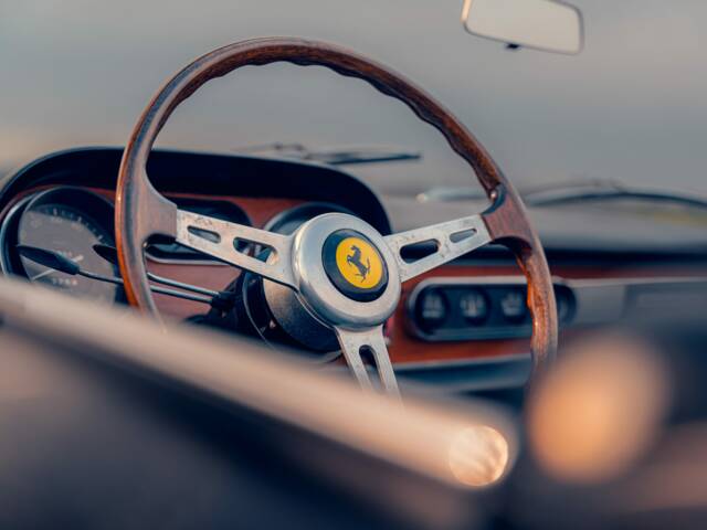 Ferrari 275 GTS