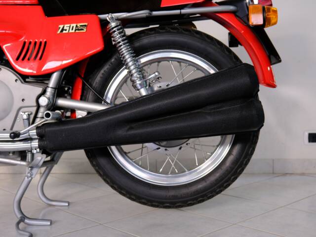 MV Agusta 750 S America