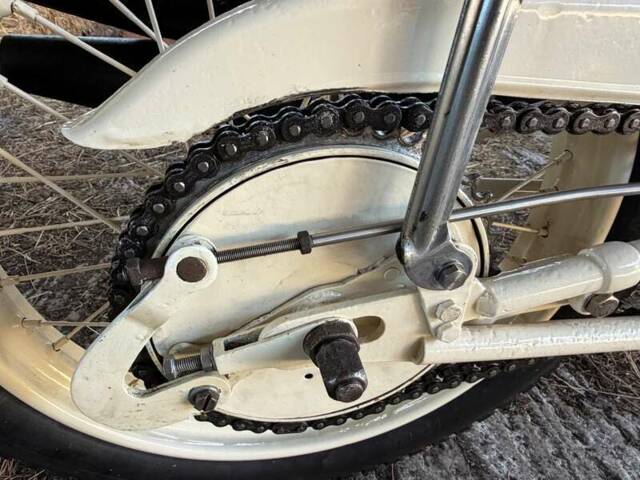 Moto Guzzi Alce
