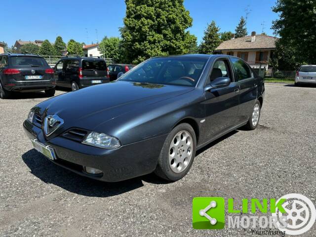 Image 1/10 of Alfa Romeo 166 2.4 JTD (1999)