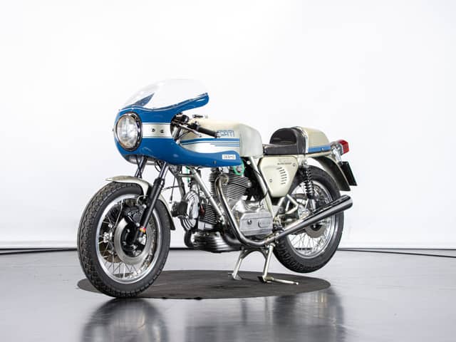 Ducati 900 SS