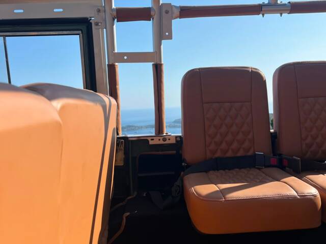 Land Rover Defender 110 300Tdi