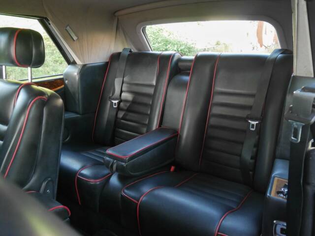 Rolls-Royce Corniche IV