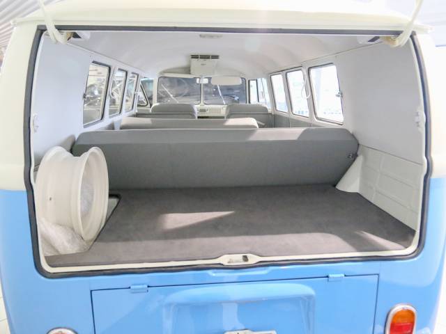Volkswagen T1 minibus