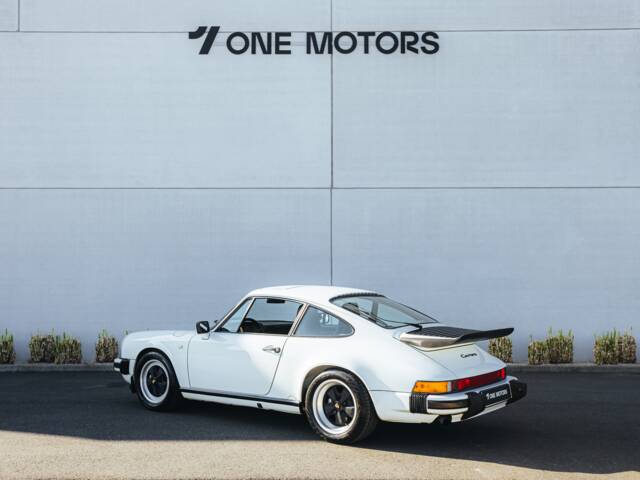 Porsche 911 Carrera 3.2