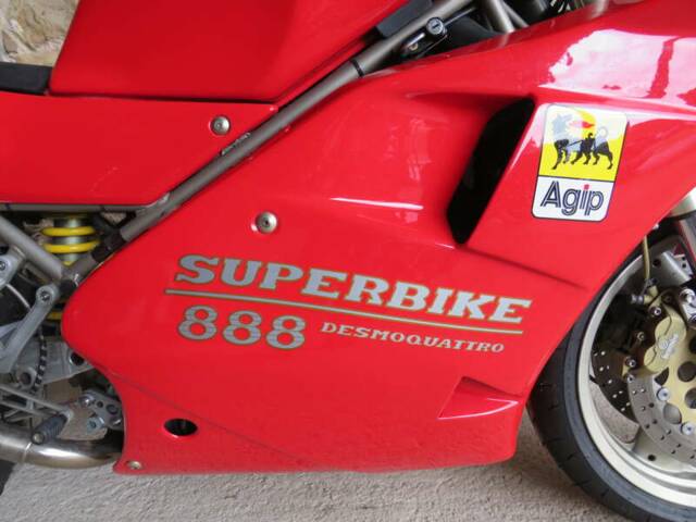 Ducati 888 Strada