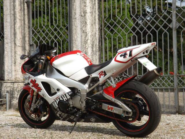 Yamaha YZF 1000 R1