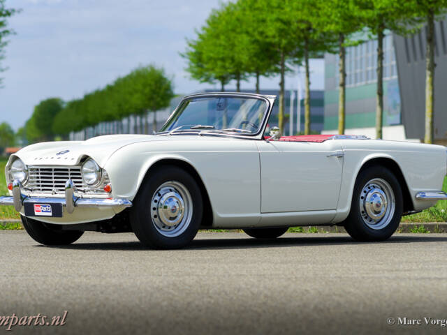 Imagen 1/31 de Triumph TR 4A (1966)