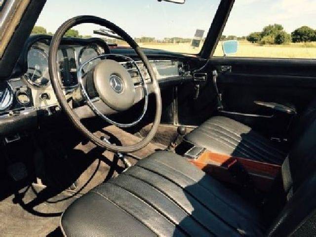 Mercedes-Benz 280 SL