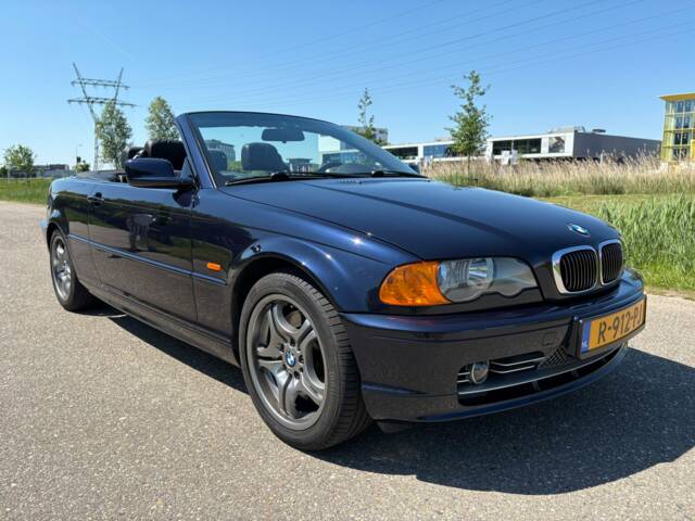 Imagen 1/6 de BMW 330Ci (2001)
