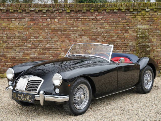 Image 1/50 of MG MGA 1500 (1956)