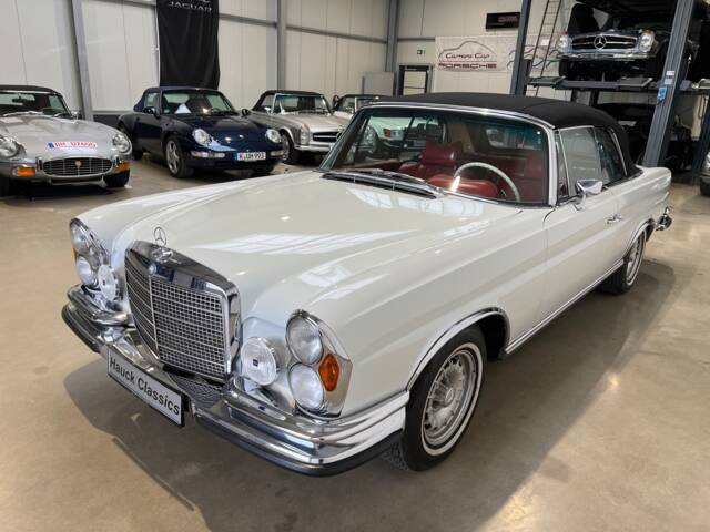 Mercedes-Benz 280 SE