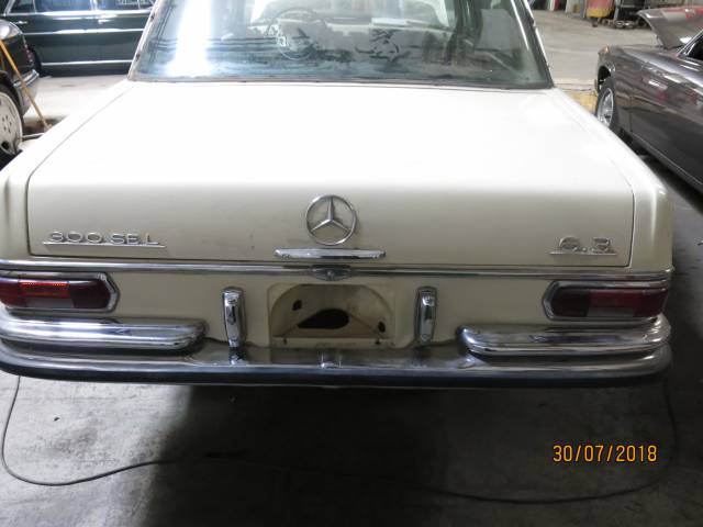 Mercedes-Benz 300 SEL 6.3