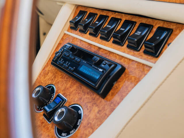 Jensen Interceptor MK III