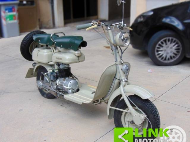 Image 1/10 de Innocenti DUMMY (1956)