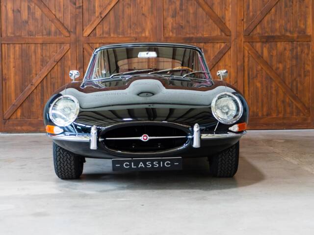 Jaguar E-Type 4.2