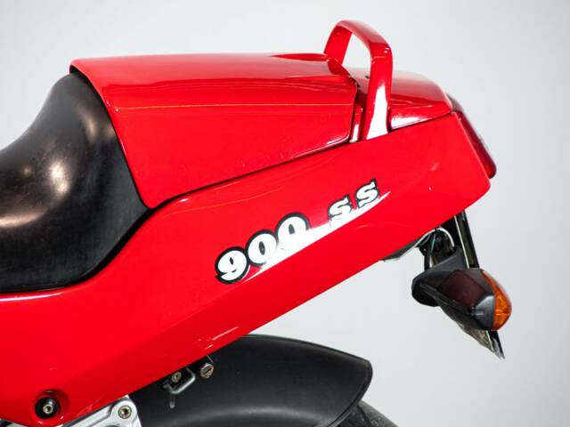 Ducati 900 SS