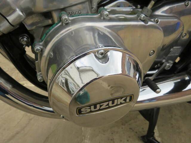 Suzuki GT 750
