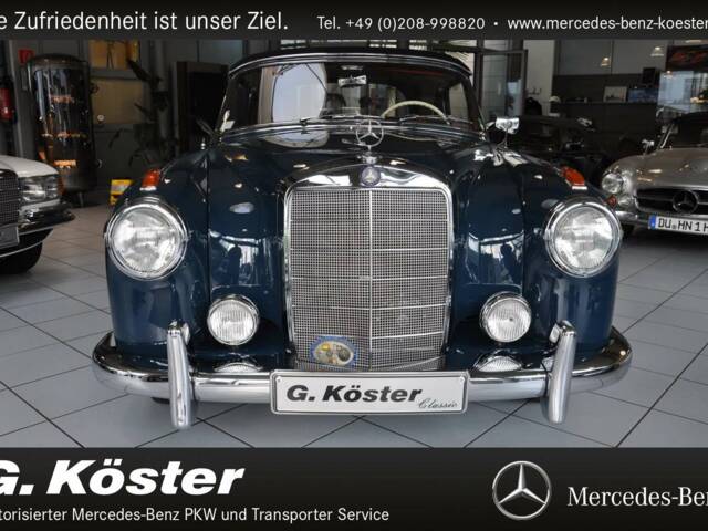 Mercedes-Benz 220 S Cabriolet
