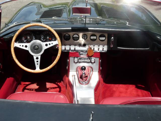 Jaguar E-Type 3.8 Flat Floor