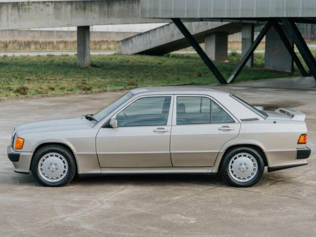 Mercedes-Benz 190 E 2.3-16