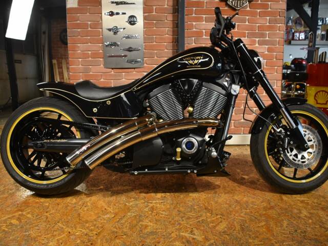 Victory Hammer 8-Ball